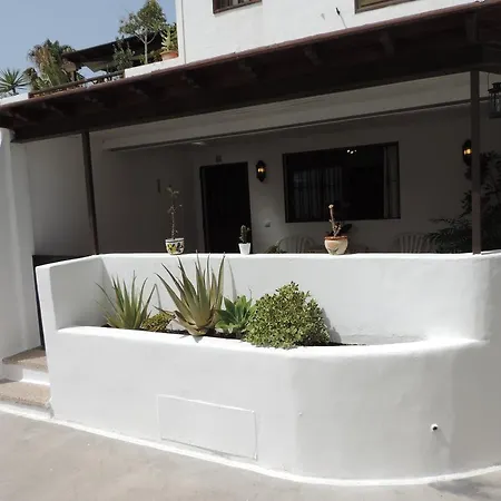 Blue Turtle Apartment, Next To The Apartment Puerto del Carmen (Lanzarote)