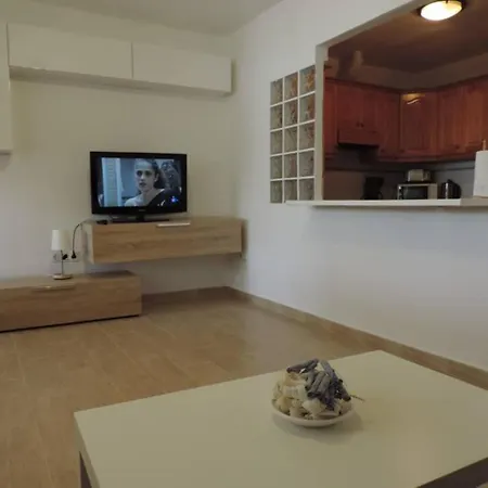 Blue Turtle Apartment, Next To The Puerto del Carmen (Lanzarote)